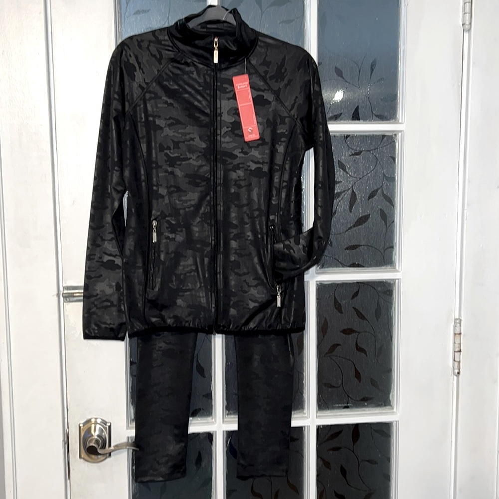 Womens Black camo set. Sz XXL